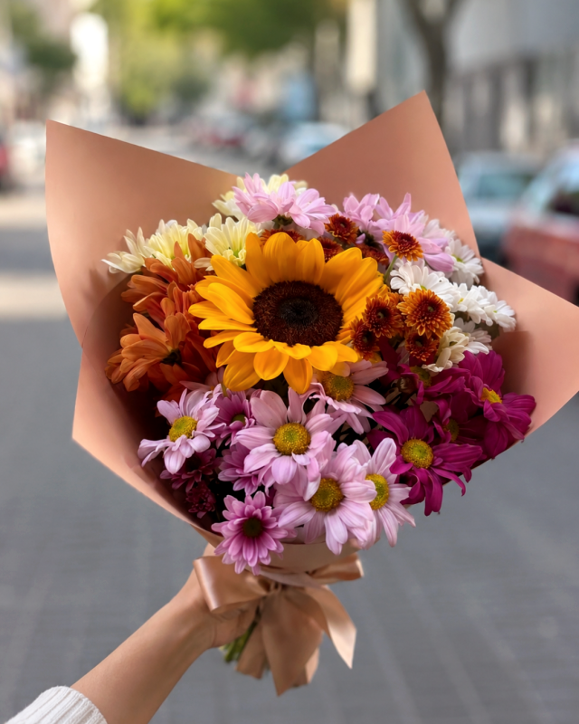 Ramo de margaritas y girasol